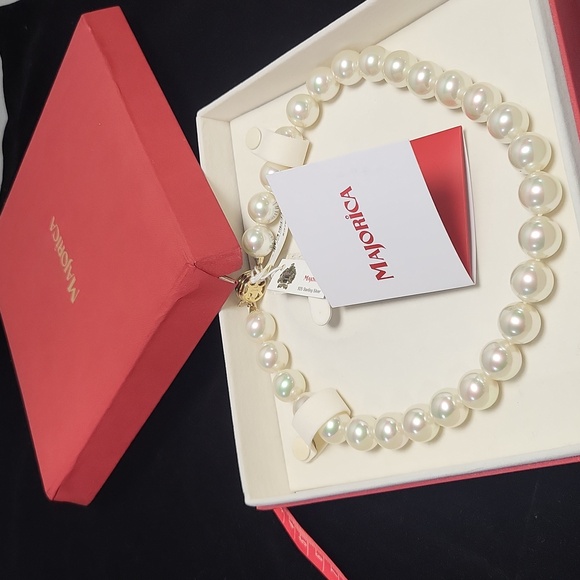 Majorica Single Strand Handmade Pearl Necklace - Picture 9 of 9